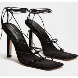 Good American By Khloe Kardashian Neoprene Black Caged Slanted Sandals Sz 10 NIB